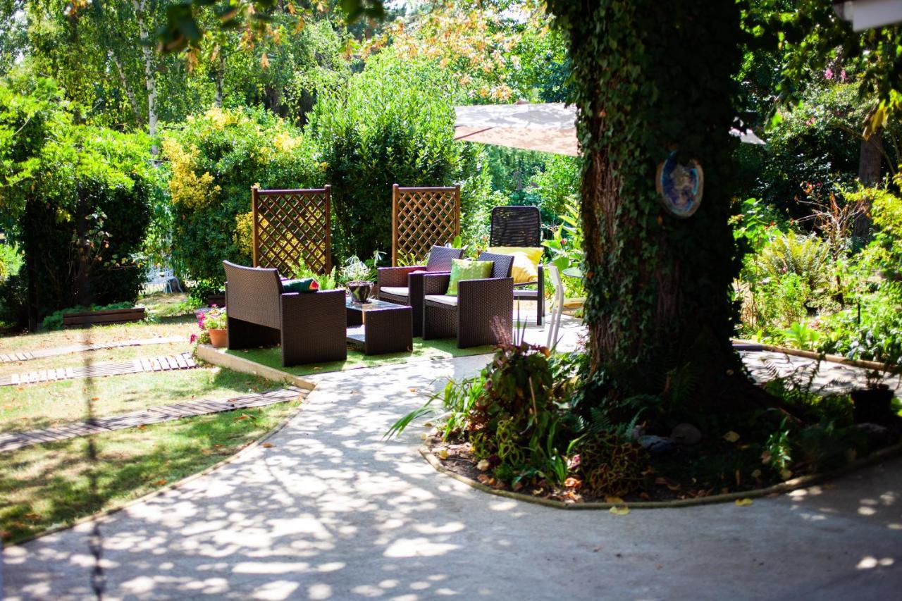 Mirguet Au Jardin Apartment Saint-Elix-le-Chateau Exterior photo